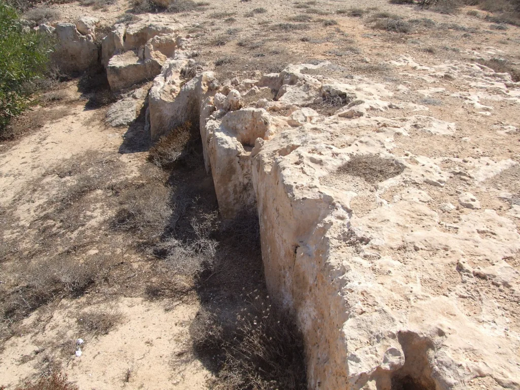Makronissos Tombs